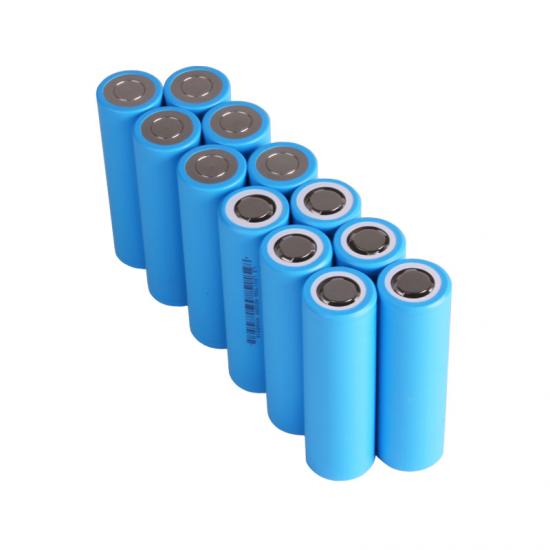 Safe Low Impedance Li-Ion 3.7V 4.5Ah NCM Cylindrical Battery Cell