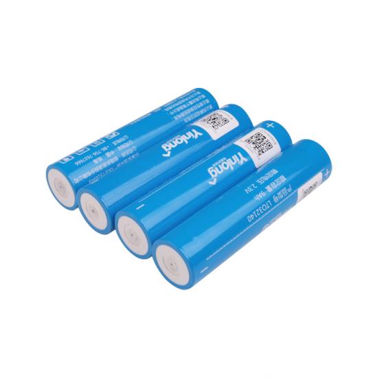 High Discharge YinLong Titanate Lithium Battery Cell 2.3V 9Ah LTO 32140